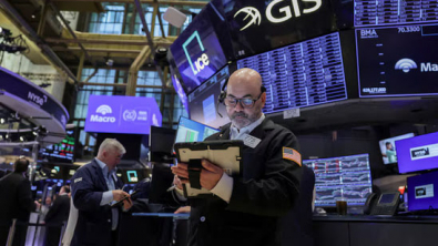 Wall Street Ends Higher on Speculation about End to Iran War