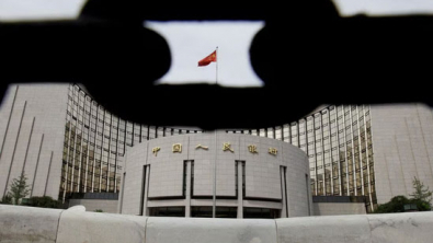 C.Banks' Rate Hike Push Slips into August Lull, EM Diverging