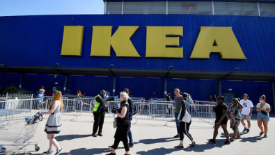 Top IKEA retailer to cut 800 office jobs