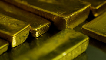 Gold Adds over 1% on Easing Oil Prices, Softer Dollar