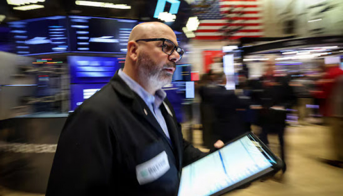 Wall Street Advances with Broad Gains, Tech Gains Continue
