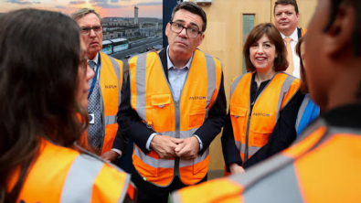 UK's Burnham Sets Youth Training Plan as AI Reshapes Jobs