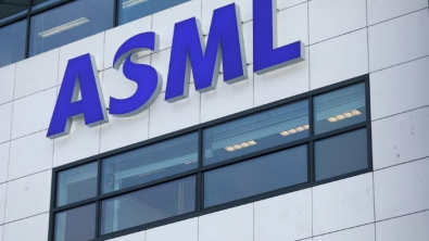 ASML Beats Earnings Forecasts, sees 2023 Growth amid China Worries