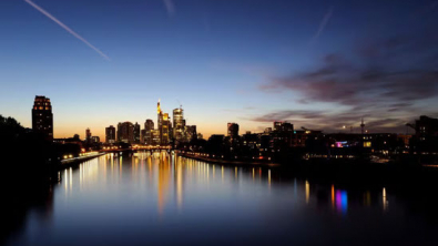 Euro Zone Economy Ends 2025 with Solid Growth Despite Low Exports, US Trade Strife