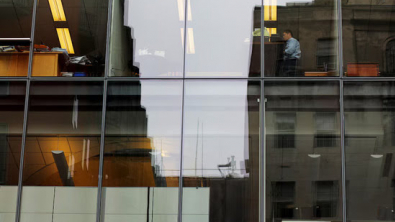 US Q3 Productivity Rises at Fastest Pace in Two Years