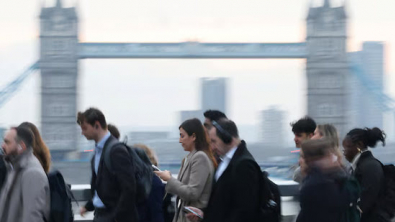UK Pay Growth Beats Expectations before BoE Decision