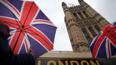 UK to Cut Tax-Free Cash Savings Allowance in Nov Budget, Telegraph Says