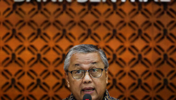 Indonesia Hikes Rates Sharply to Defend Battered Rupiah