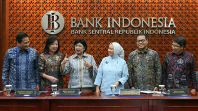 Indonesia Holds Rates Steady, Adds Hedging Incentives