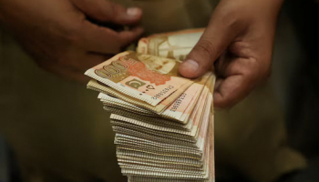Unexpected Repayment of $3.5B UAE Loan Puts Pressure on Pakistani Economy