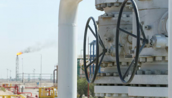 Oil Jumps over 3% as Strikes Threaten Hormuz Shipments