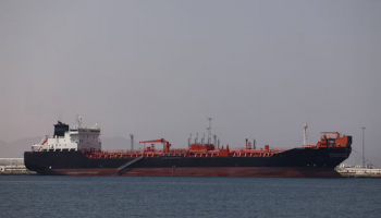 Brent Tops $100 on Gulf Clashes; AI lifts Asia Stocks Up