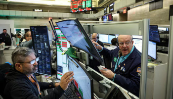 US Stocks Close Down as Oil Spikes 12%, Job Market Weakens