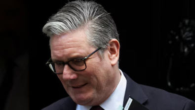 UK Bond Yields Climb, PM Starmer Struggles with Mandelson Crisis