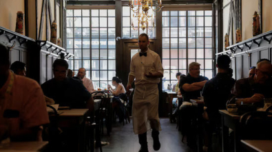 US Services Sector Rebounds but Employment Contracts again
