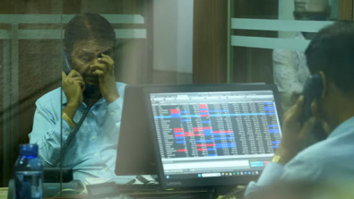 Foreign Outflows from India Stocks Top Last Year's Record