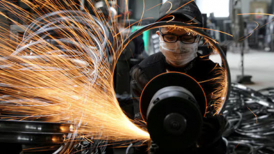 China's Factory Output, Retail Sales Growth Slump in Blow to Economy