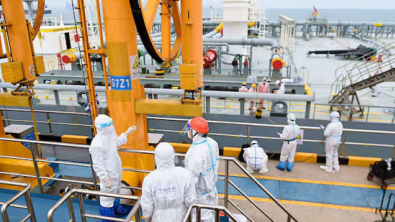 China Jan-Feb Crude Imports Surge on Higher Refinery Throughput, Stockpiling