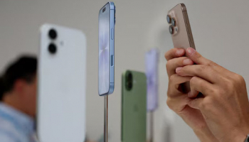 Apple Leads Global Smartphone Market with 20% Share in 2025, Counterpoint