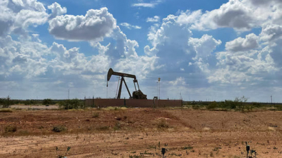 Oil Flat, Set for Weekly Loss on Stalled US-Iran Talks