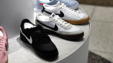 Nike Shares Rise as Apple's Cook Doubles His Bet on CEO Hill's Overhaul Effort