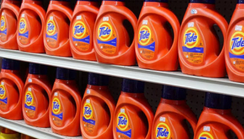 P&G Warns of $1B Profit Hit on High Oil Prices for FY27