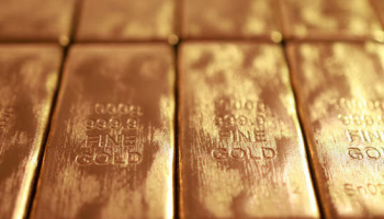 Gold Rises on Iran War Safe-Haven Bid; Firm USD Limits Upside