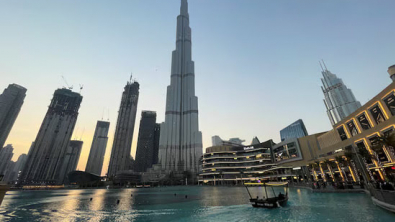 UAE Economy to Grow 4.9% in 2025 on Higher Oil Output, Cenbank
