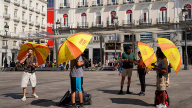 Spain's Tourism Sector Expects Slowdown in Summer Sales