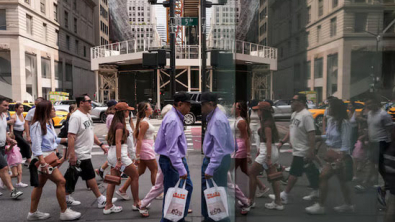 US Consumer Confidence Slips to 6-mth Low; Worries over Job Availability Rising