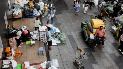 China Q2 Growth Likely to Slow; Stimulus to Stay Calibrated