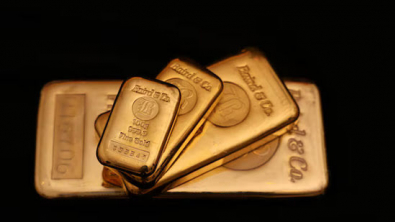 Gold Hits 7-wk High on Safe-Haven Demand; Silver Notches Peak