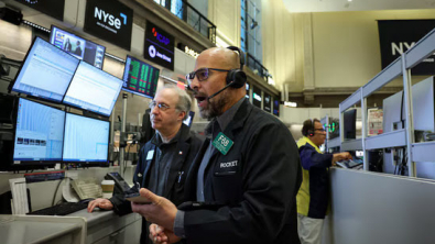 Wall St Ends Down as Traders Focus on Nvidia, Fed after Last Week's Rally