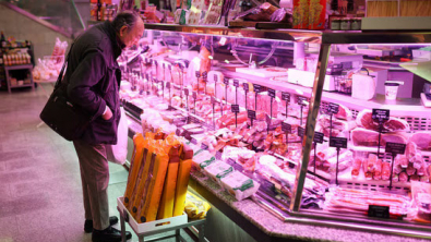 ECB Officials Back Rate Hike as Inflation may Linger