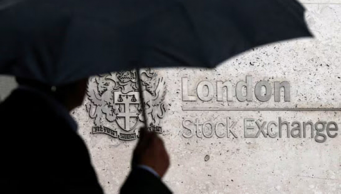 FTSE 100 Falls to Two-Week Low as Antofagasta Cuts Outlook