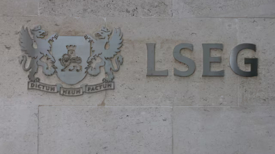 UK Stocks Fall as Optimism over Quick Middle East Ceasefire Fades