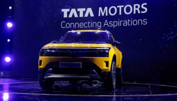 Indian Automakers Set for Upbeat Quarter, Mideast Hit Looms