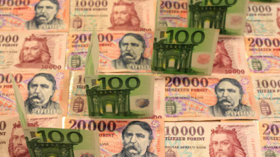 Central Europe's Currencies to Back Off Highs in 2026: Poll