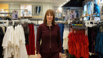 UK Tax Hikes to Placate Bond Markets Likely to be Costly for Reeves