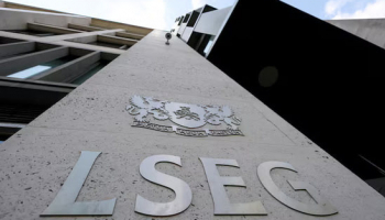 FTSE 100 Closes at 3-wk Low as Sterling Climbs, Eyes on Mideast Conflict