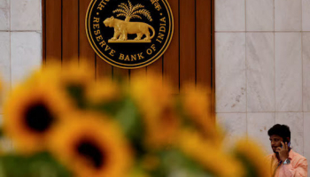 India's Central Bank Holds Rates, Awaits Inflation Signal