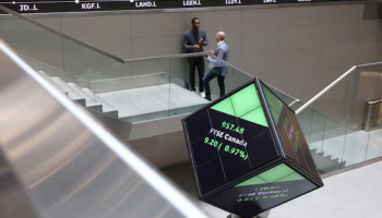 UK's Main Indexes Head for Biggest Monthly Drop since 2020, Middle East Conflict Weighs