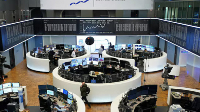 Europe Shares Edge Higher; Earnings, Fed's Rate Decision in Focus