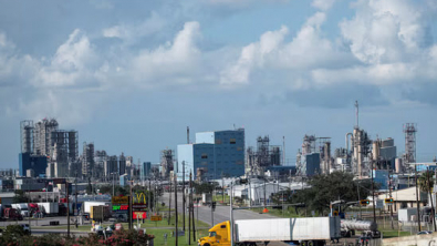 US Chemical Firms Set for another Weak Quarter on China-Led Supply Glut, Tariffs