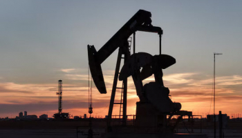 Oil Extends Gains on US and Iran Exchange Attacks on Ships