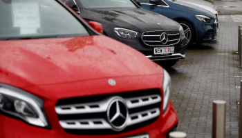UK Sept Car Sales Rise 12% as EVs, Chinese Brands Gain