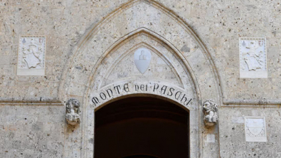 Intesa's Improved €35B MPS Bid Wins Top Investor's Backing