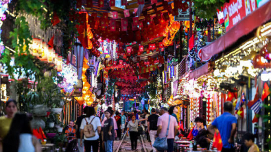 Vietnam Holds 2026 GDP Goal Despite Trade Deficit