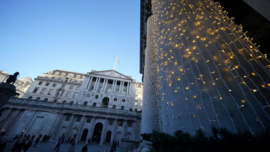 UK Firms to Cut Jobs but Raise Prices, BoE Survey Shows