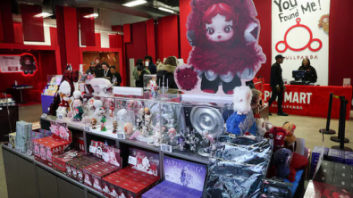 Despite Tariffs, China Consumer Giants Push into US, Domestic Market Stalls